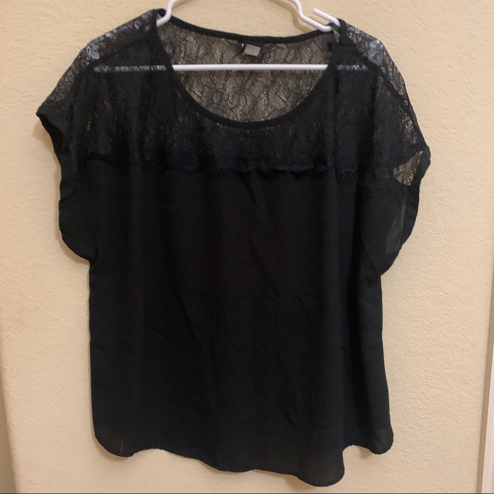 Torrid size one black lace top